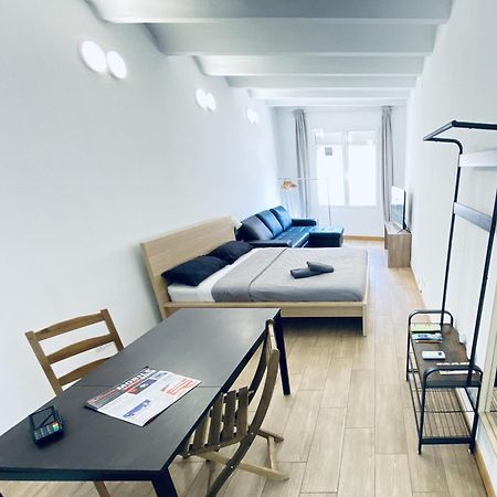Appartement FREEPARKING LOFTS BCN FIRA SANTS CAMP NOU A-plus à Barcelone Extérieur photo