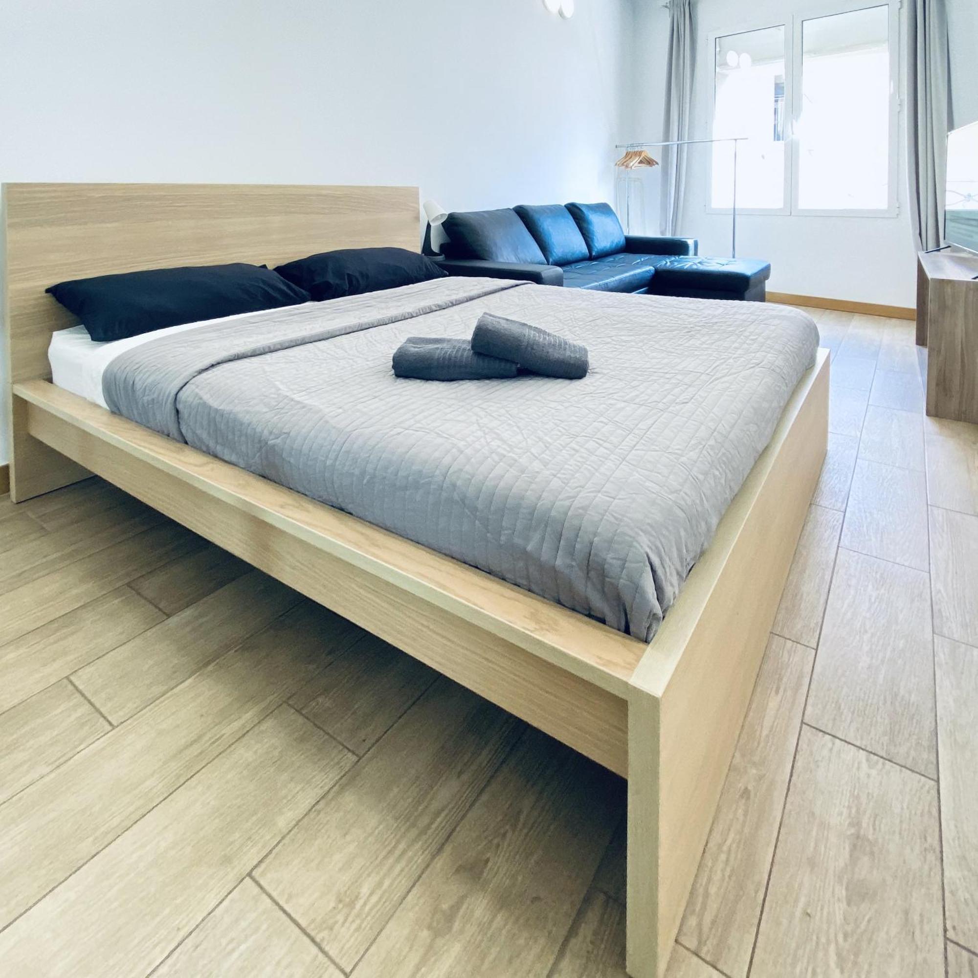 Appartement FREEPARKING LOFTS BCN FIRA SANTS CAMP NOU A-plus à Barcelone Extérieur photo